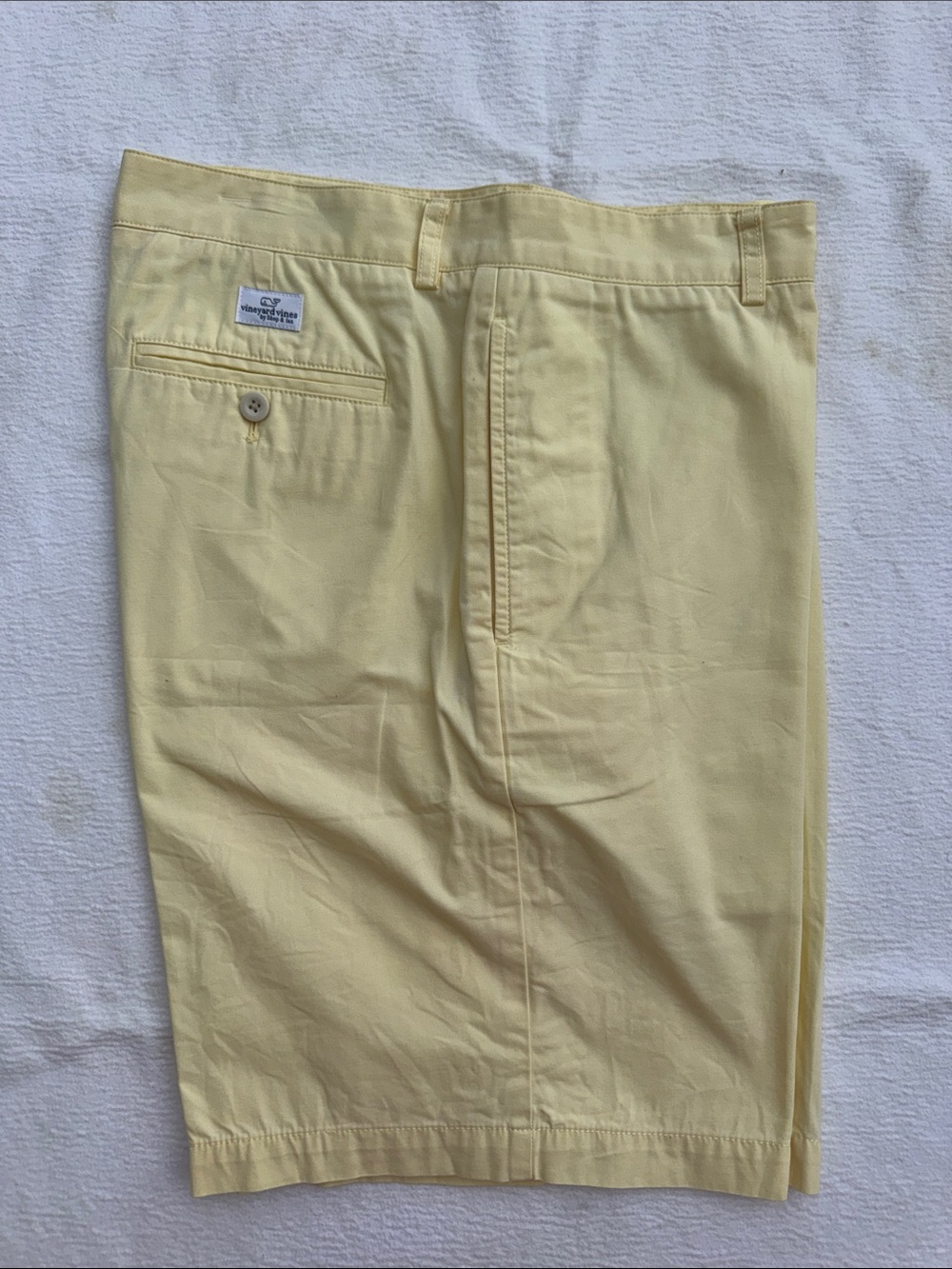 EUC Vineyard Vines Club Short Pale Yellow Men’s Chino Shorts 34